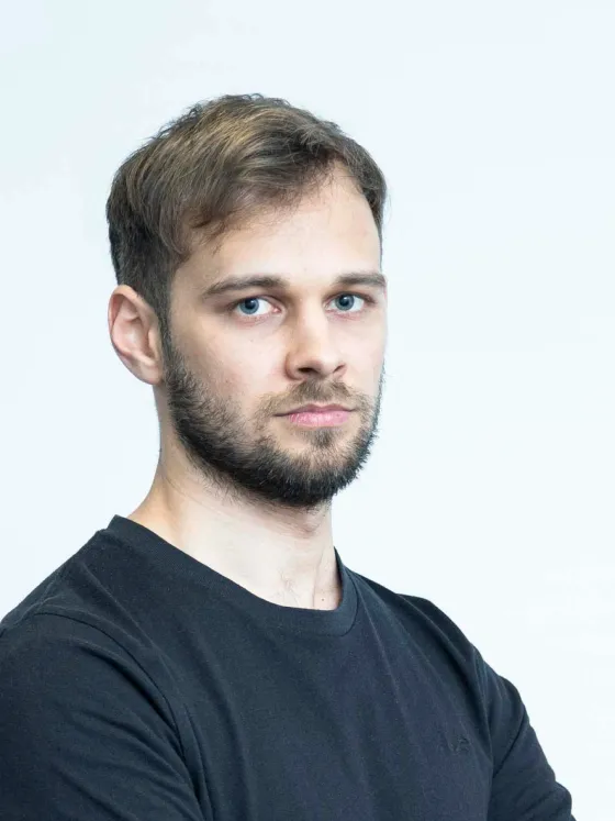 Maro - Full-Stack Developer & DevOps